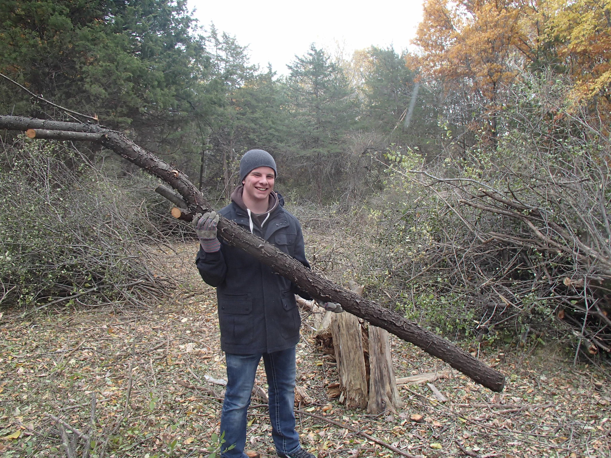 FMR volunteer with buckthorn