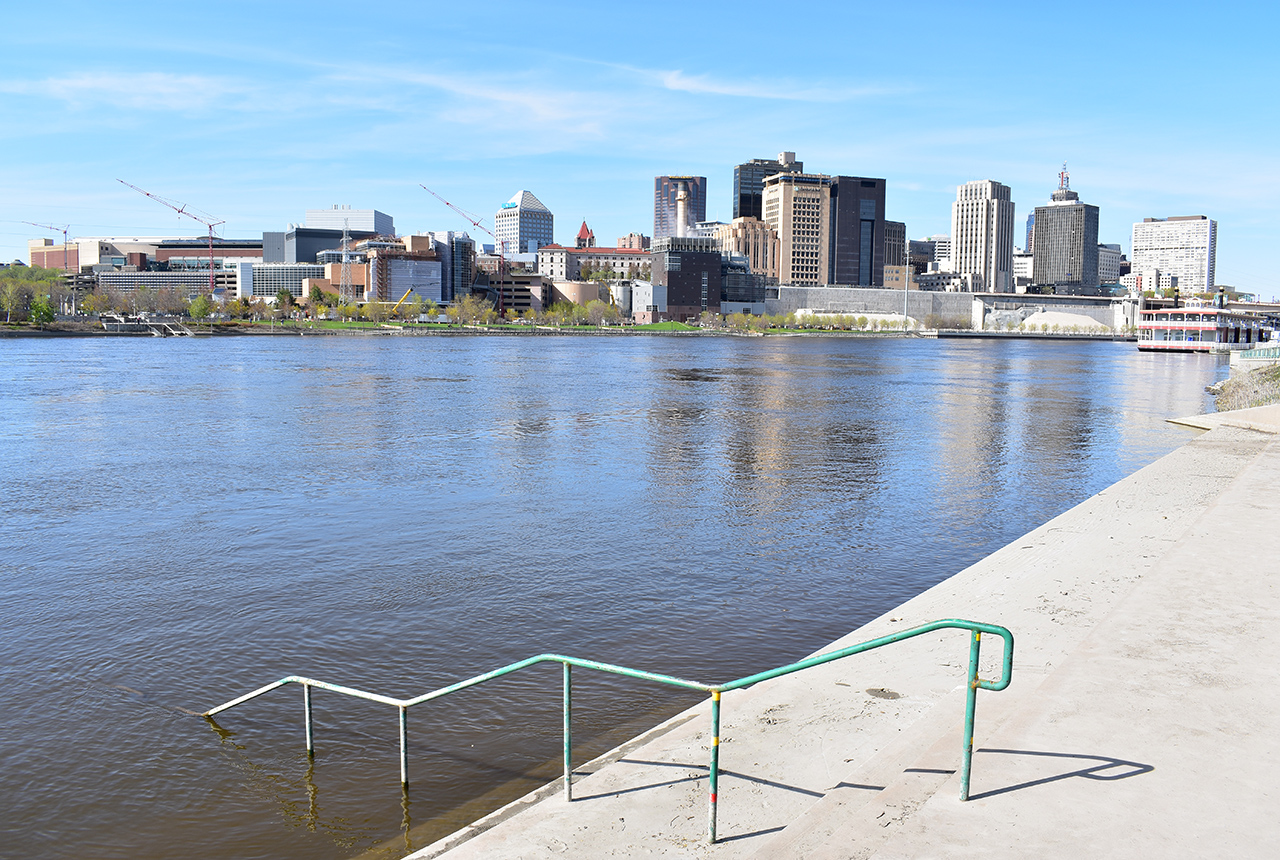 Flooded river at Harriet Island