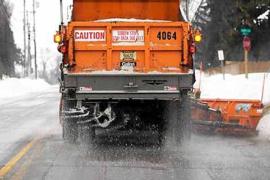 Road salt truck